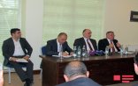 Elmar Məmmədyarov Gürcüstanda soydaşlarımızla görüşüb