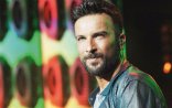 Tarkan ziyarətə gedir