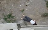 10-cu sinif şagirdi özünü binadan atdı