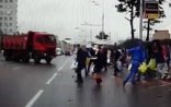 Dəhşət dəqiqələri: ölümdən son anda qurtuldular — VİDEO