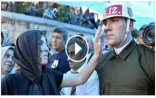 Şəhidin bacısı əsgərin göz yaşlarını sildi - VİDEO