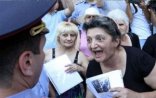 Ermənistanda əsgər analarının döyülməsi ilə bağlı işə xitam verildi