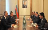 Elmar Məmmədyarov Qennadiy Vladimiroviç Axramoviçi qəbul edib