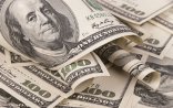 Dollar bu gün də qalxdı, avro isə endi