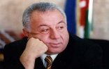 Deputatın qohumu  iki tələbəni maşınla vurdu - Lənkəranda