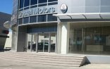 Eldar Mahmudovun oğlunun bütün avtosalonları bağlanır 