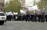 Ermənistanda çaxnaşma - Prezidentinin iqamətgahına yürüş
