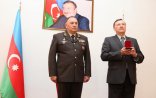 Nazirlik rusiyalı polkovniki mükafatlandırdı - Foto