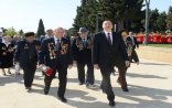 İlham Əliyev Qələbə bayramı münasibətilə veteranlarla görüşdü