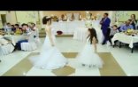 Erməni gəlin Azərbaycan mahnısının sədaları altında süzür- VİDEO