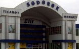 “Sədərək” ticarət mərkəzinin qapıçısı polisləri öldürmək istədi