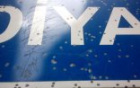 Azərbaycanda yol nişanları güllələndi - FOTO
