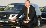 Prezident İlham Əliyev velosiped sürdü - Fotolar