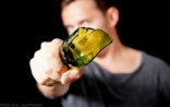 Cəlilabadda 25 yaşlı gəncə şüşə butulka ilə ağır xəsarətlər yetirdilər