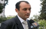 Əflatun Amaşov “döyüldü”: Jurnalistikanın “Bandotdel”də sındırılan dişi və son anda yada düşən təbrik...