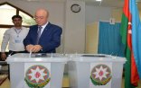 Kəmaləddin Heydərov səs verdi - FOTO