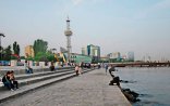 Sevgilisindən ayrılan qız özünü bulvarda dənizə atdı