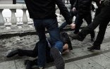Bakıda kişini küçənin ortasında döyə-döyə öldürdülər