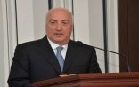 İcra başçısı jurnalisti döydürərək kameraya çəkdirib - Vəkildən sensasiyalı iddia