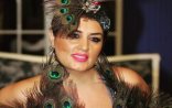 Elza yenə şeiri ilə aləmi qatdı bir birinə – “Qadın bir şey istəyir, kişinin beli bükülür“