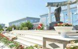 “Palfood” rəhbərliyi Ümumilli lider Heydər Əliyevin abidəsini ziyarət edib