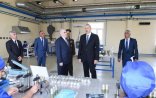 Prezident İlham Əliyev hərbi zavodun açılışında - Foto