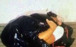 5 aylıq körpəni qara paketə büküb asdı: 