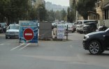 İki dövlət qurumu üz-üzə gəldi: Paytaxtın məşhur küçəsində nə baş verir?