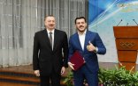 İlham Əliyev bu idmançılara ev verdi - VİDEO