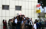 Bakıda pensiya rəzaləti: Bankomatın qabağında dava düşdü - VİDEO/ÖZƏL
