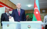 Məzahir Pənahov səs verdi