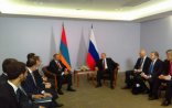 Putin Paşinyanla görüşüb