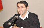 Sosial şəbəkələrdə məşhurlaşan müəllim polisə çağırıldı