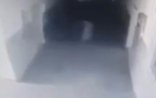 Polisi şoka salan görüntü: Ruh müşahidə kamerasına düşdü - VİDEO