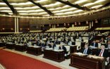 “Məmurlar öz işini yerinə yetirə bilmir” – Deputatlar şəhid ailələrinə dəstək oldu