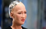 “Sizin çox dadlı mətbəxiniz olduğunu bilirəm, amma…” – Robot Sofiya