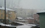 Bu bölgədə qar dizə çatdı - Foto