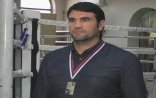 Qayınatasını döyən dünya çempionuna cəza istənildi