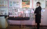 Məktəb direktoru müəllimlər arasında pul bölgüsü aparır – SƏS YAZISI
