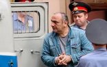 Gürcü “qanuni oğru”nu əliqandallı Moskvaya gətirdilər - Lotu Quli “söhbəti”