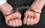 Azərbaycanda icra hakimiyyətinin qarşısında polisə müqavimət göstərənlər tutuldu - RƏSMİ