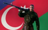                              Torpaq uğurunda öləni sevir
