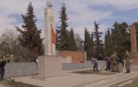 Ruslar Azərbaycan torpağında ermənilərə kişilik dərsi keçir - FOTO