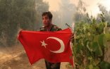 Azərbaycanlı yanğınsöndürənlərin bayraq sevgisi Türkiyə mediasında - FOTO/VİDEO