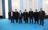 Şeyxülislam Şamaxıda Pirsaat məscidini və Şəhidlər xiyabanını ziyarət edib - FOTO