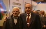 Heydər Əliyevin tələbə yoldaşı ilə görüşündən maraqlı görüntülər 
