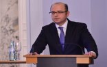 Nazir üç müşavirini işdən çıxardı, ikisinə yeni vəzifə verdi