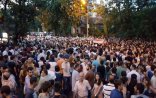 İrəvan yenidən qarışdı: Müxalifət küçələri bağladı