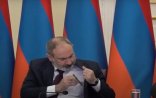 Paşinyan qələmi belə oğurladı - VİDEO