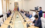 Şeyxülislam Allahşükür Paşazadə Gürcüstan parlamentinin sədri ilə görüşüb